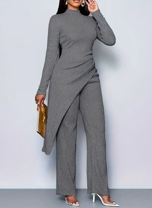 طقم شتوي أنيق من قطعتين للنساء – قماش بولار دافئ بتصميم عصري ومريح