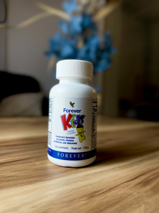 Kids™ contient 12 vitamines et 2 minéraux (fer, zinc)